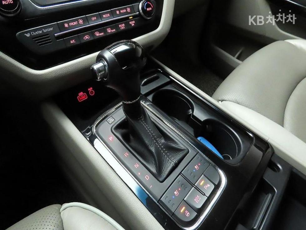 2016 - kia carnival