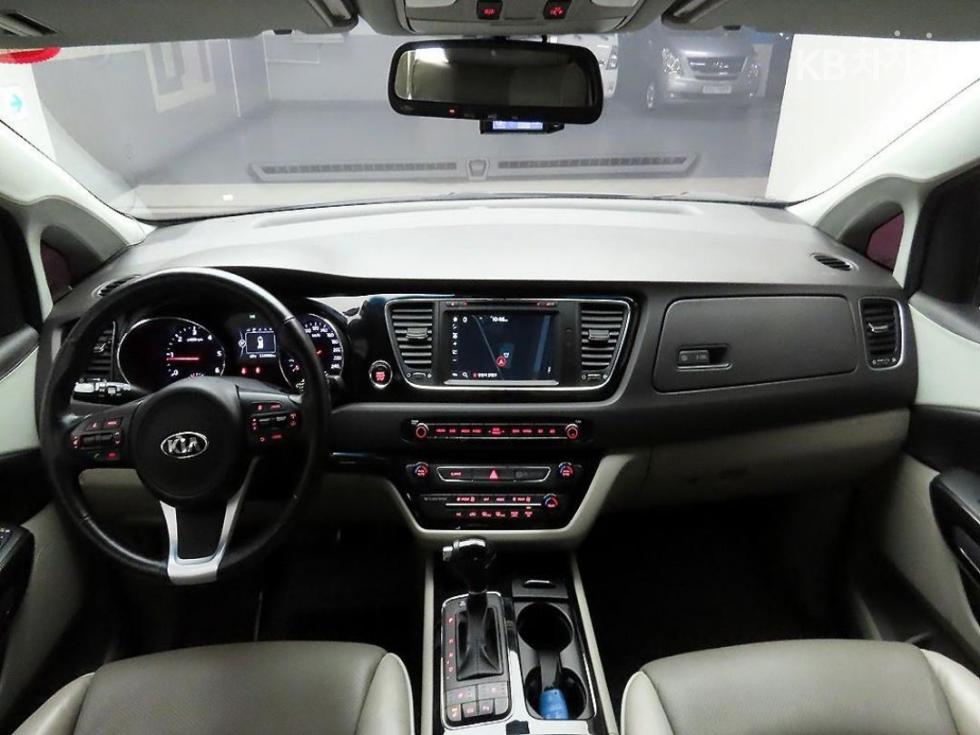 2016 - kia carnival