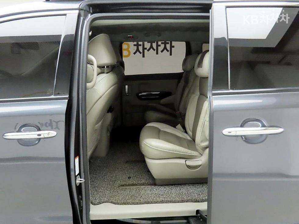 2016 - kia carnival