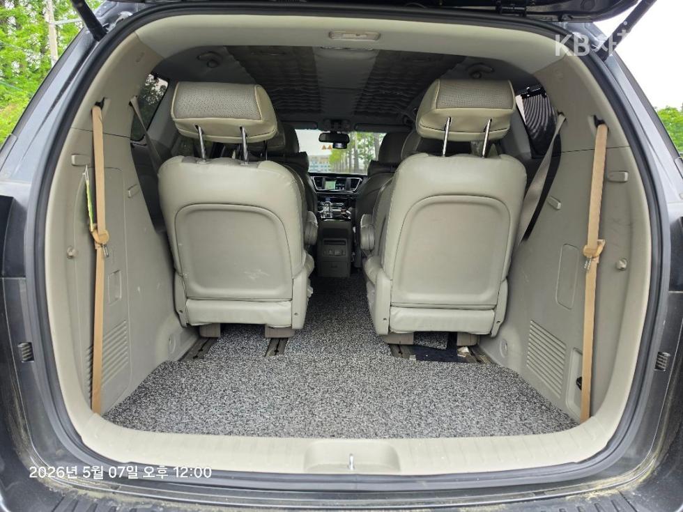 2016 - kia carnival
