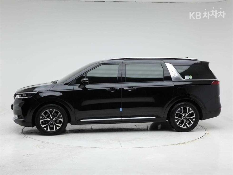 2021 - kia carnival