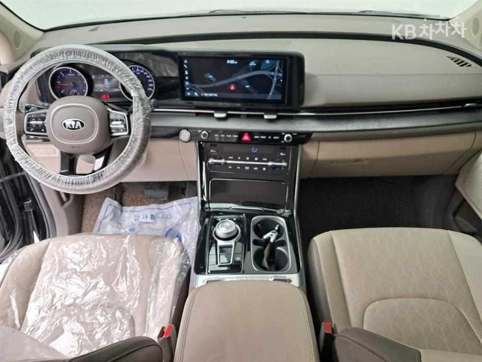 2021 - kia carnival