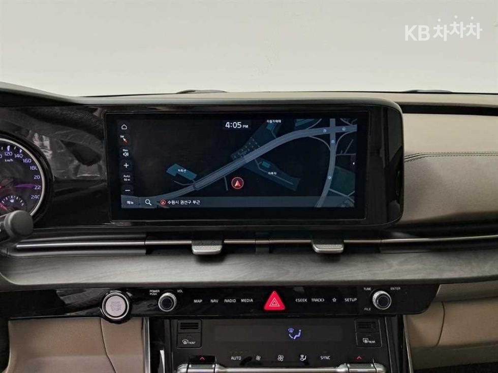 2021 - kia carnival