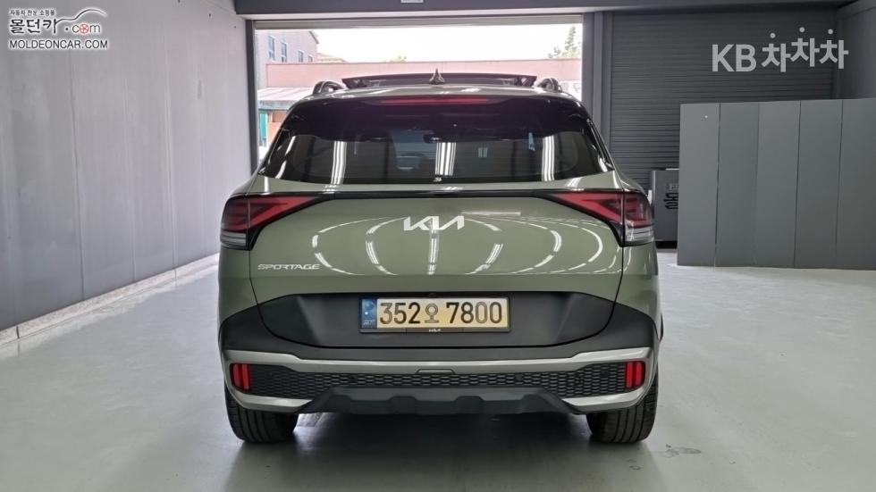 2022 - kia sportage