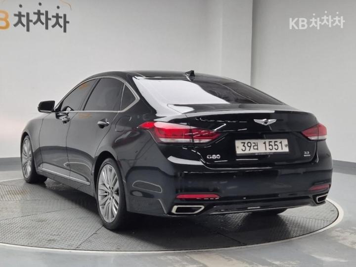 Genesis G80 3.8 GDI AWD Premium Luxury 3