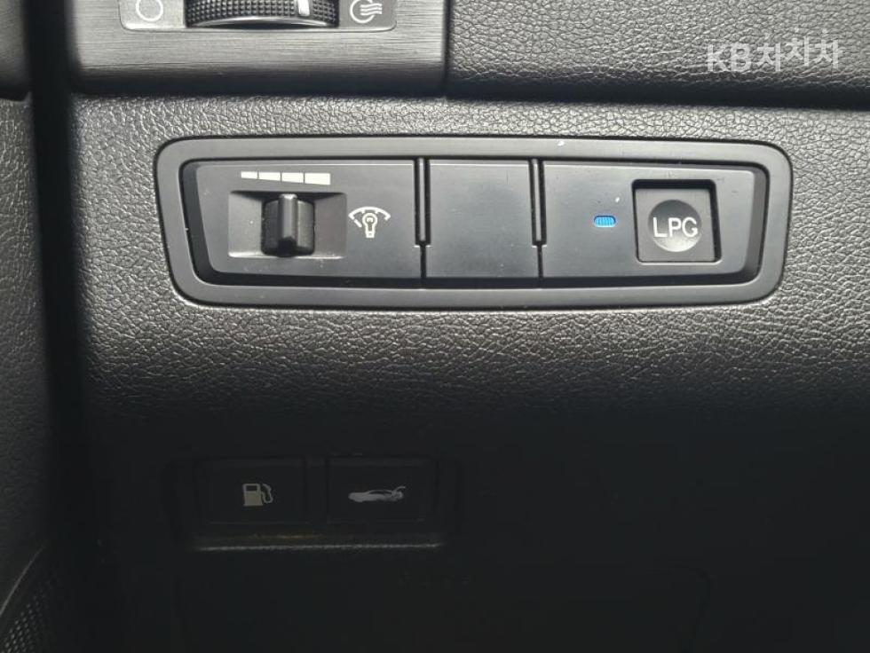 Hyundai Sonata — miniaturë 23