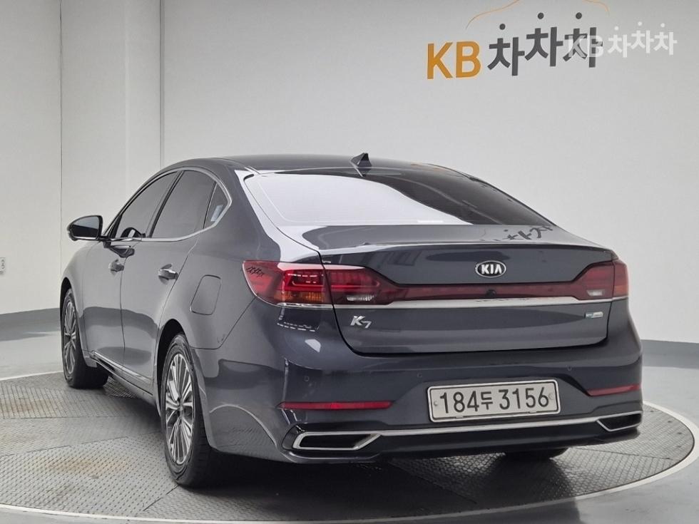 2020 - kia k7