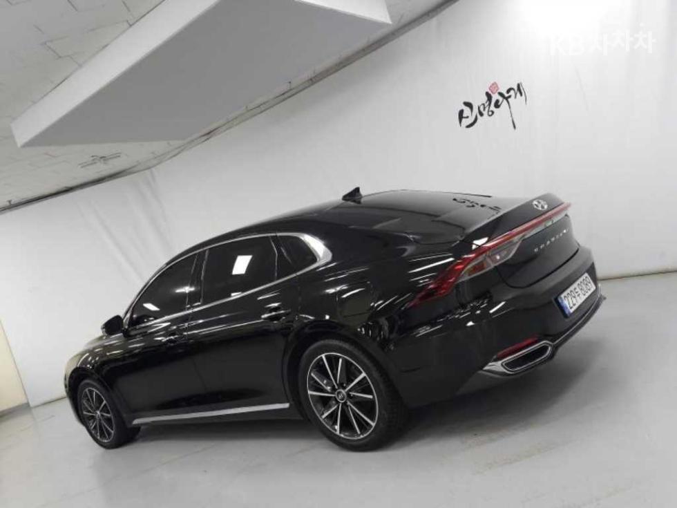 Hyundai Grandeur — miniaturë 4
