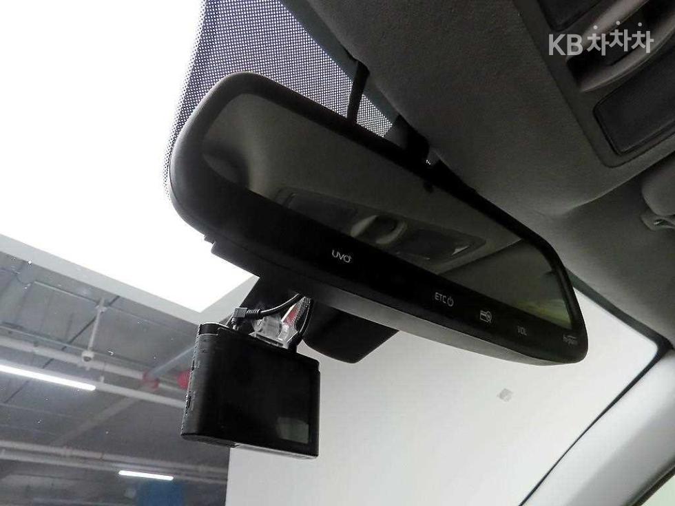 2022 - kia morning