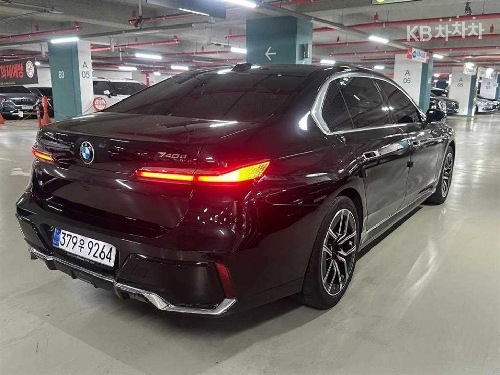BMW 7er — miniaturë 4
