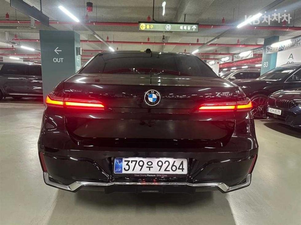BMW 7er — miniaturë 5