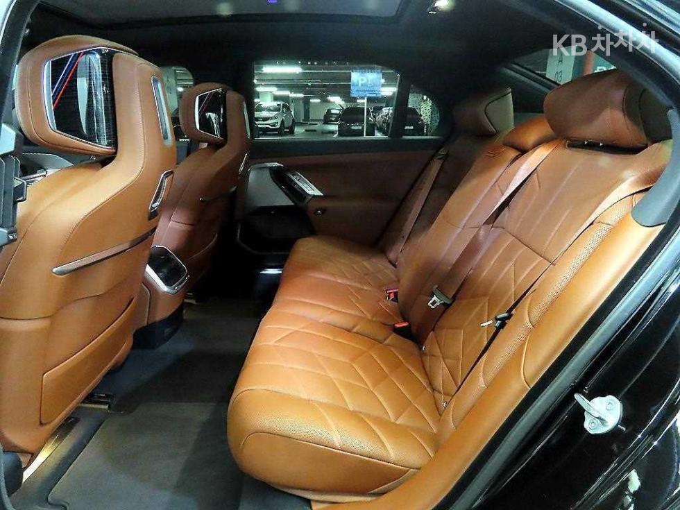BMW 7er — miniaturë 7