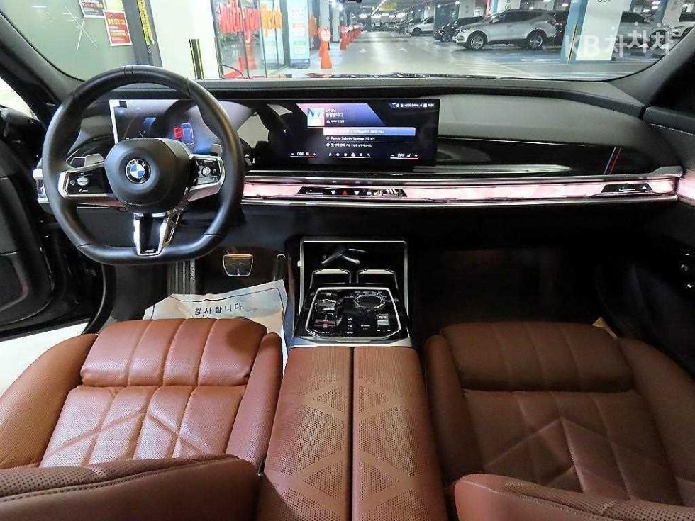 BMW 7er — miniaturë 10