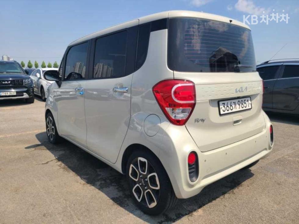 2022 - kia ray