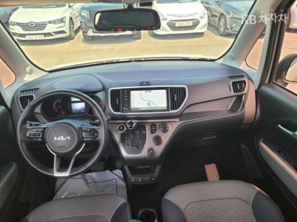 2022 - kia ray