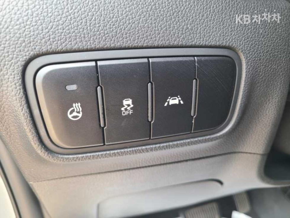 2022 - kia ray
