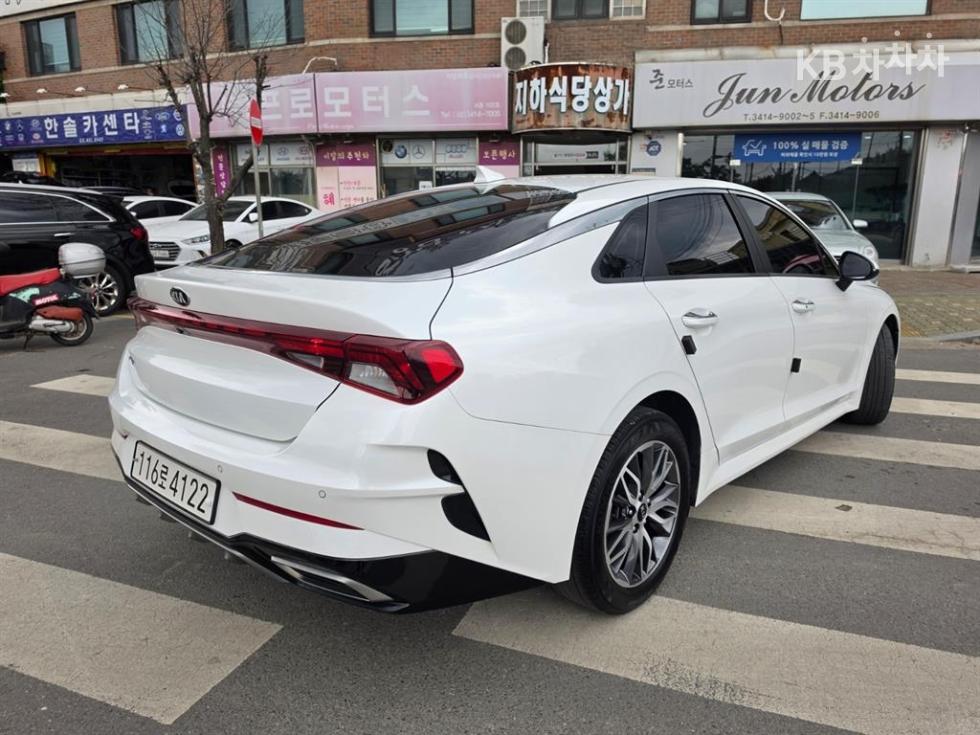 2020 - kia k5