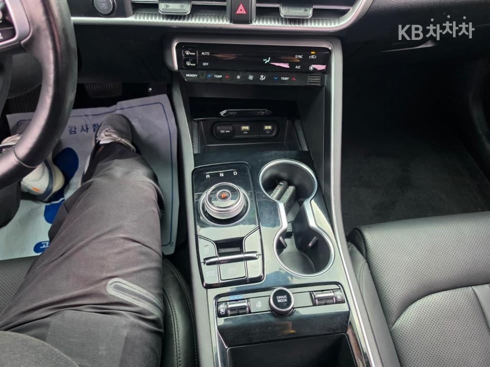 2020 - kia k5