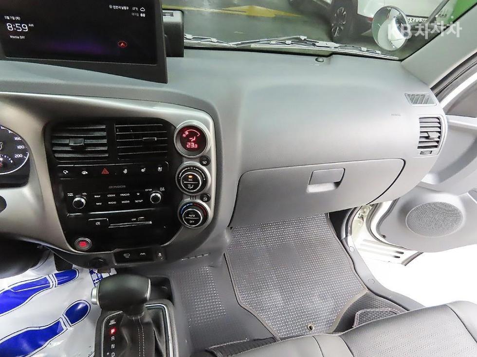 2025 - kia bongo iii