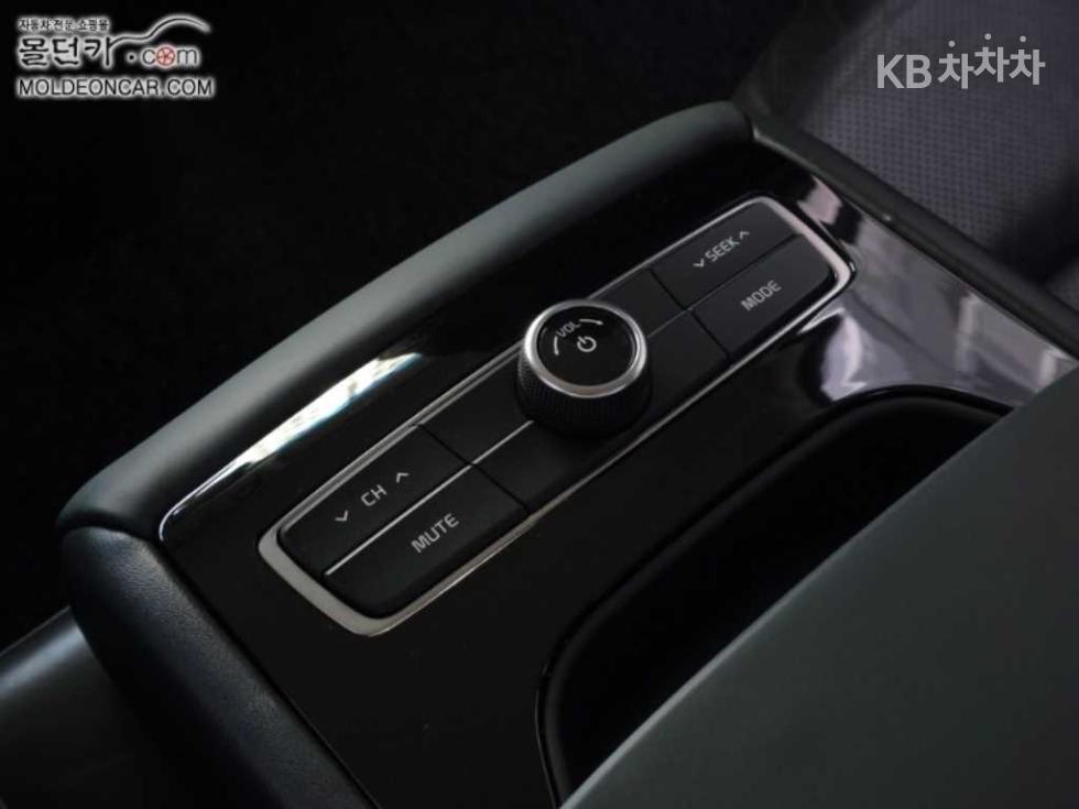2016 - kia k7