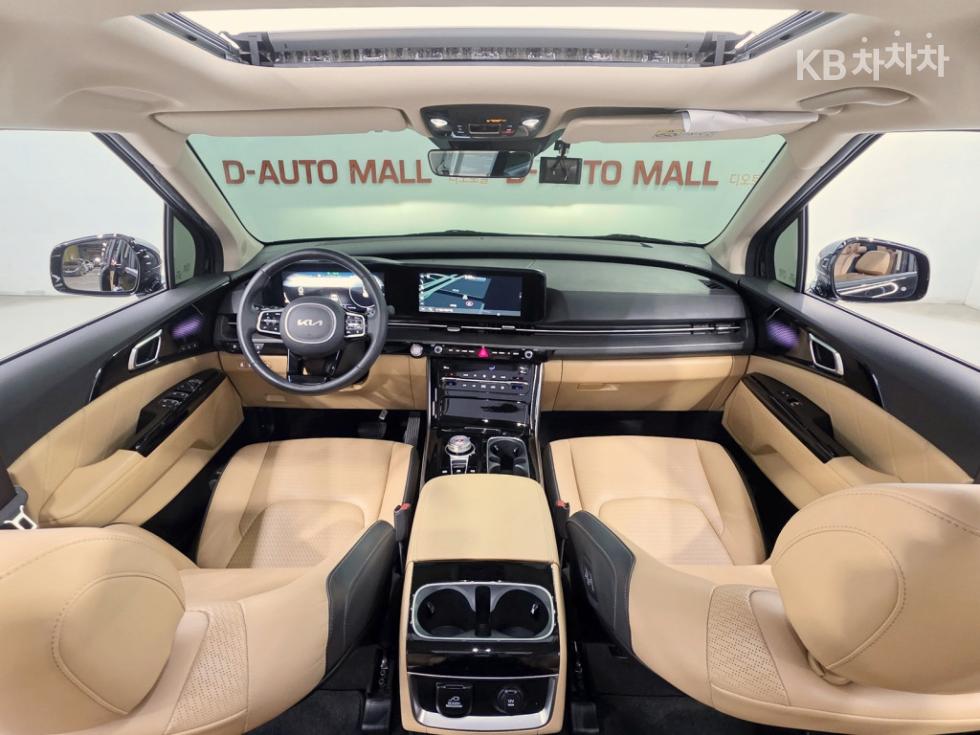 2022 - kia carnival