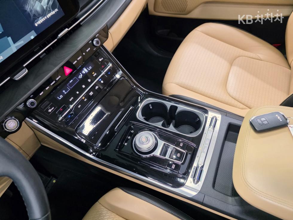 2022 - kia carnival