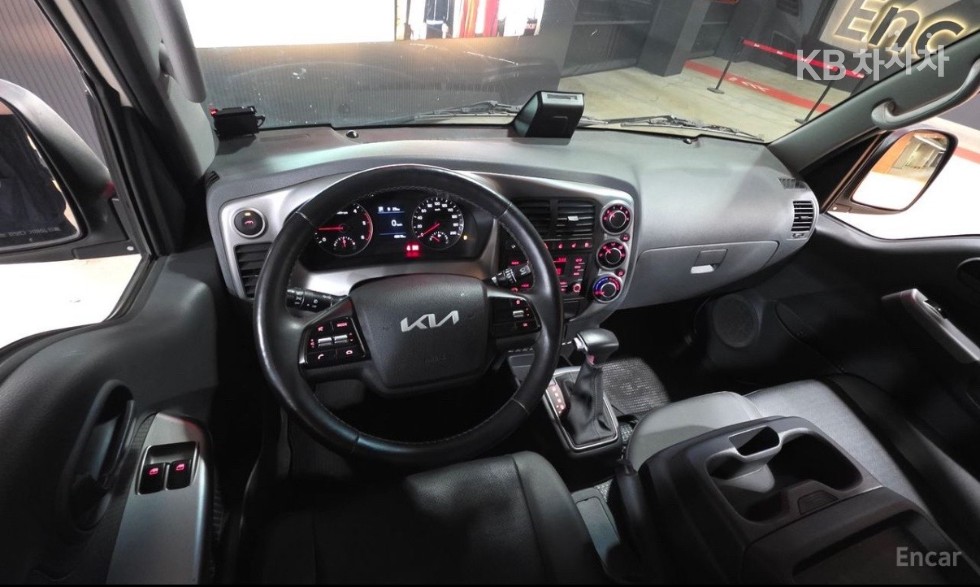 2023 - kia bongo iii
