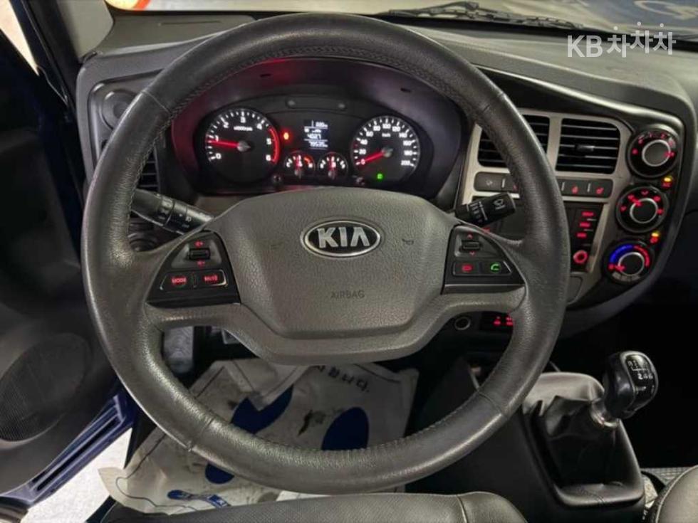 2017 - kia bongo iii