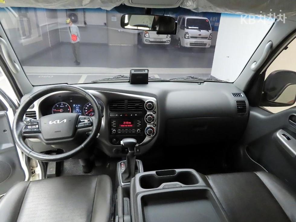 2022 - kia bongo iii