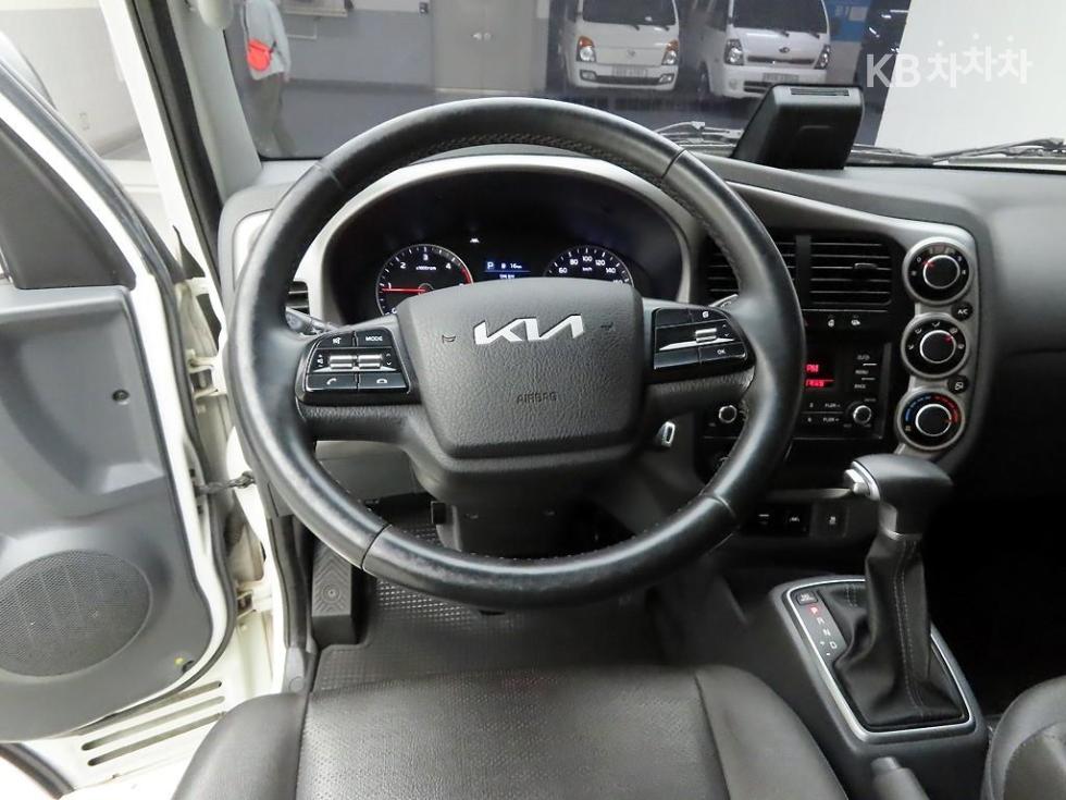 2022 - kia bongo iii