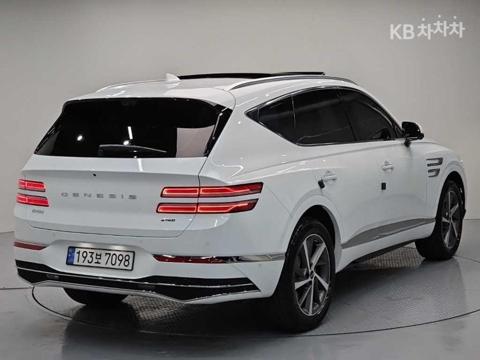 2024 Genesis GV80 photo