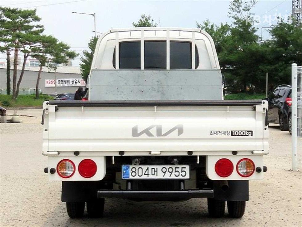 2024 - kia bongo iii