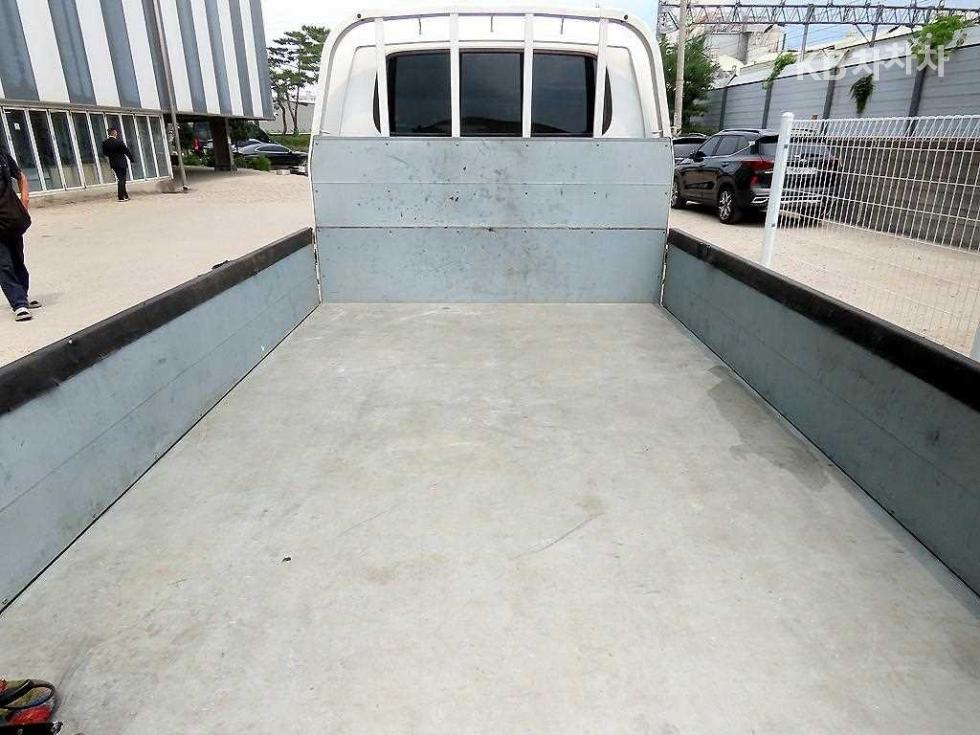 2024 - kia bongo iii