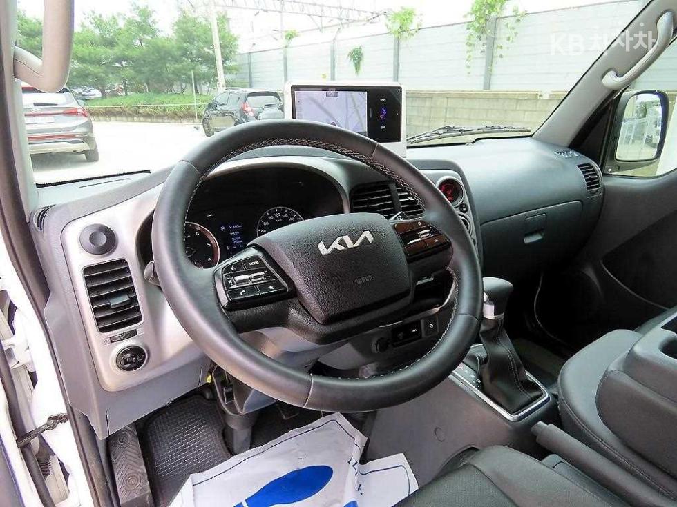 2024 - kia bongo iii