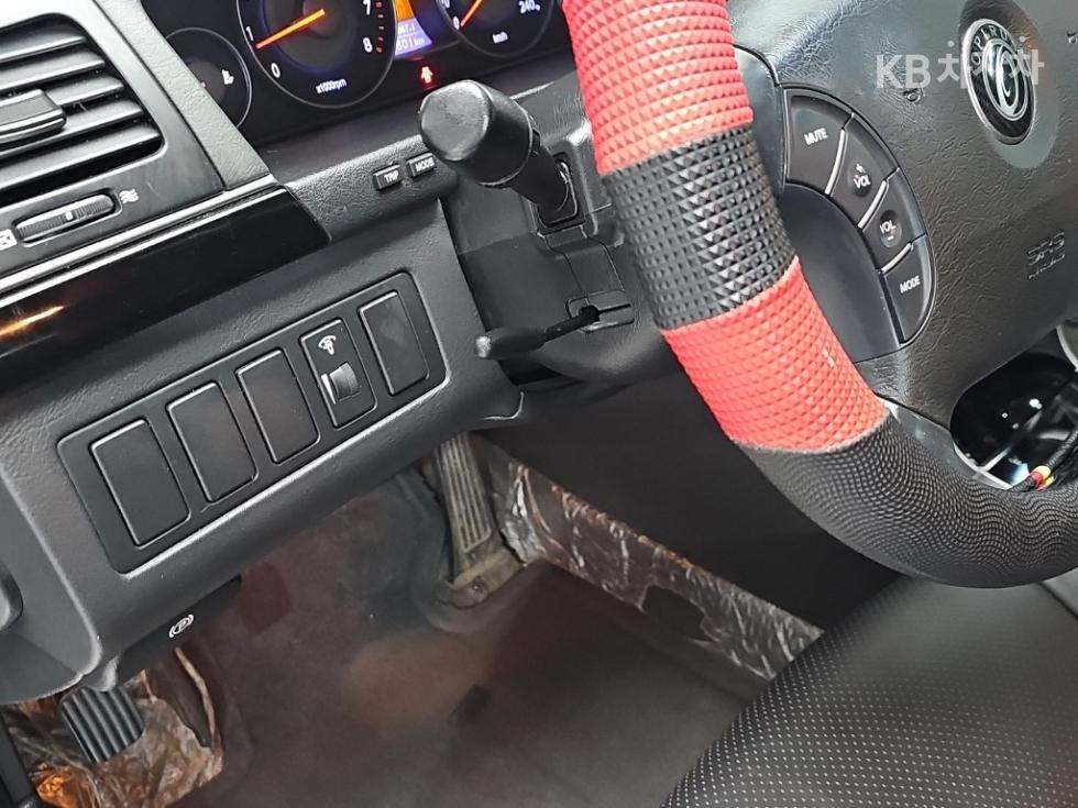 2010 - kia opirus