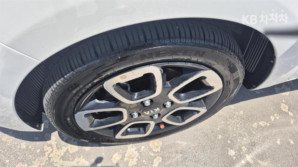 2018 - kia ray