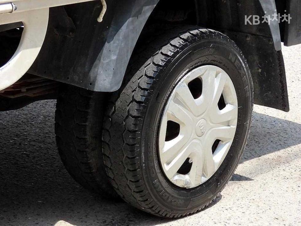 2018 - kia bongo iii