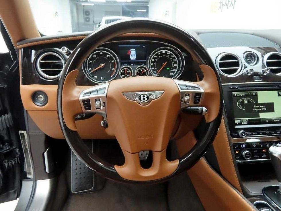 2017 Bentley 2 photo