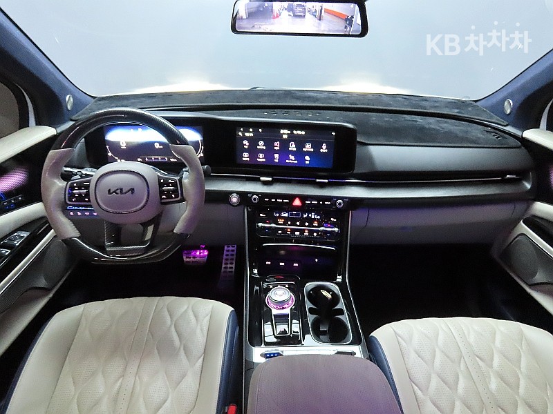 2022 Kia 4 photo