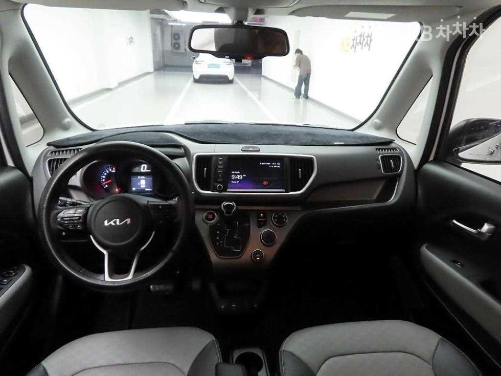 2022 - kia ray