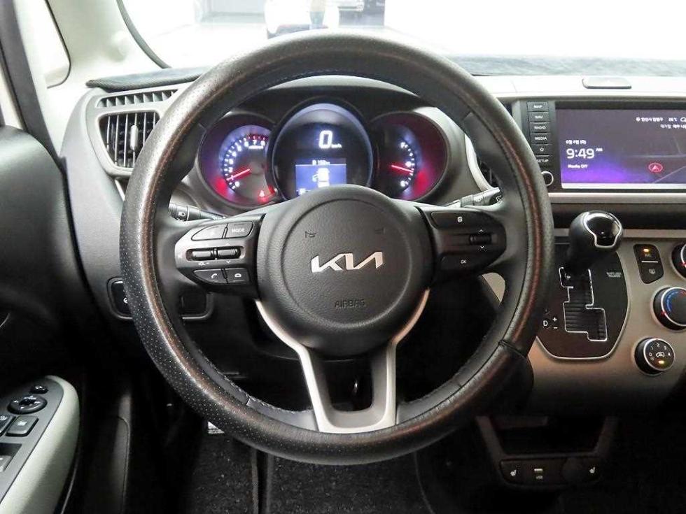 2022 - kia ray