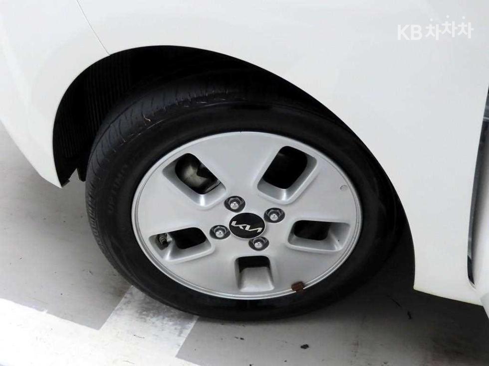 2022 - kia ray