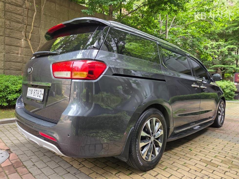2016 - kia carnival