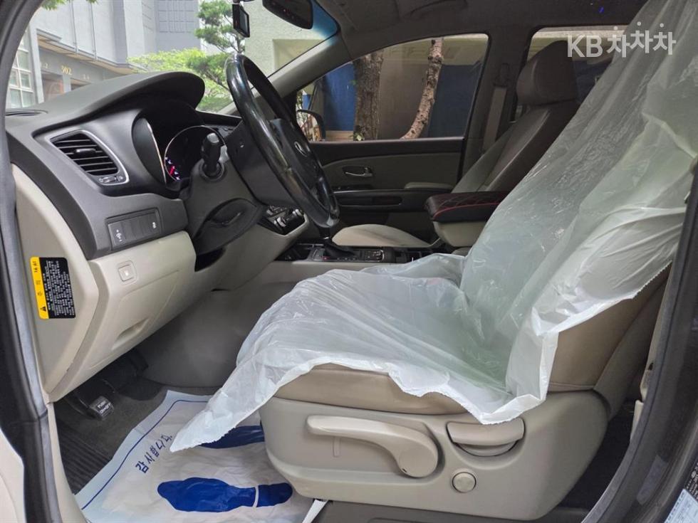 2016 - kia carnival