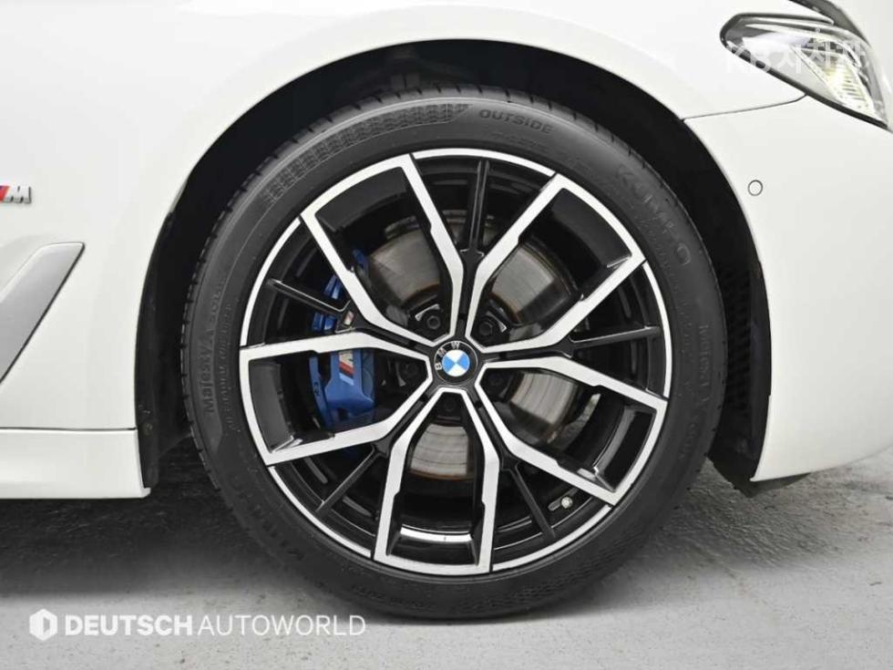 2022 BMW BMW 5 (G30) photo