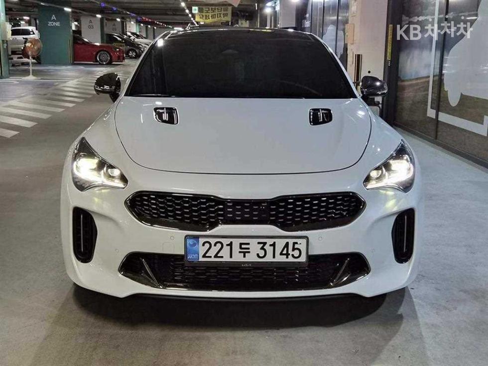 2022 Kia Used Car photo