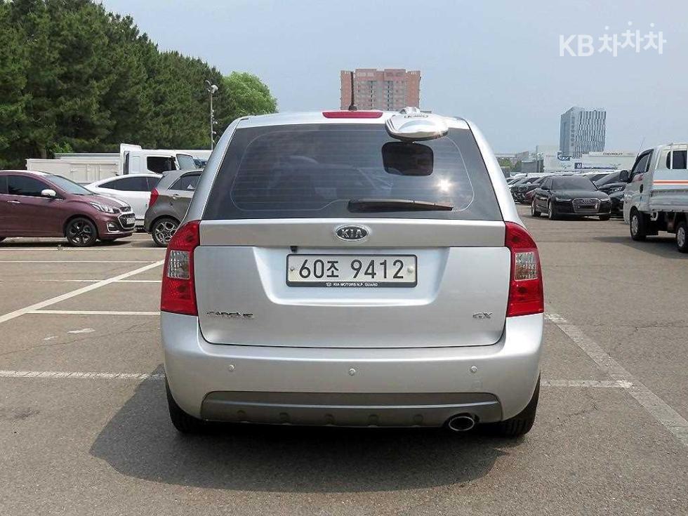2013 - kia carens