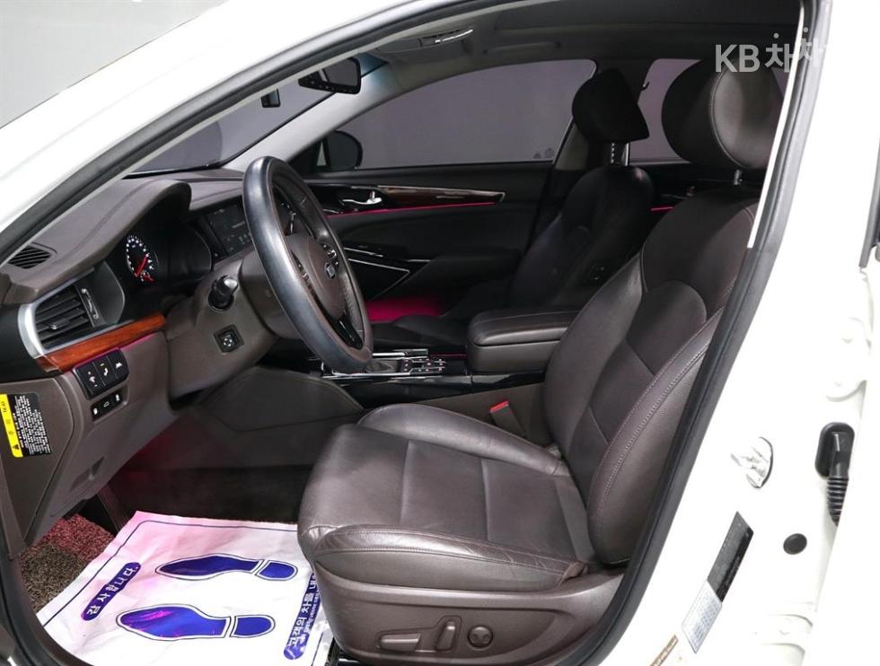 2017 - kia k7