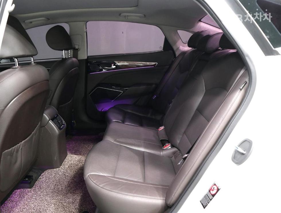 2017 - kia k7