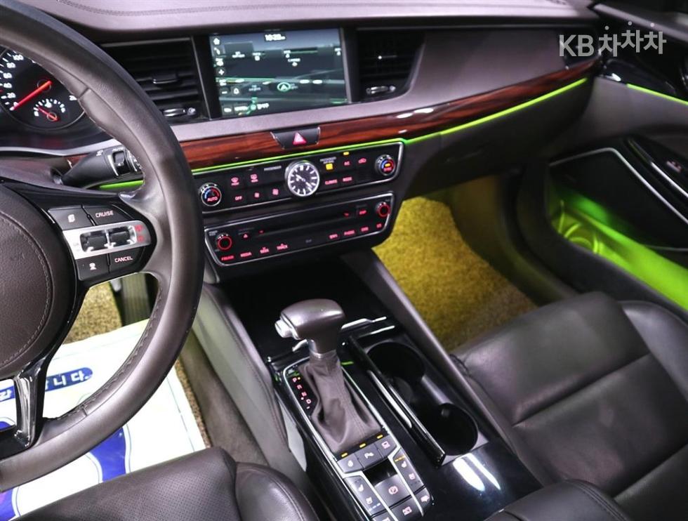 2017 - kia k7